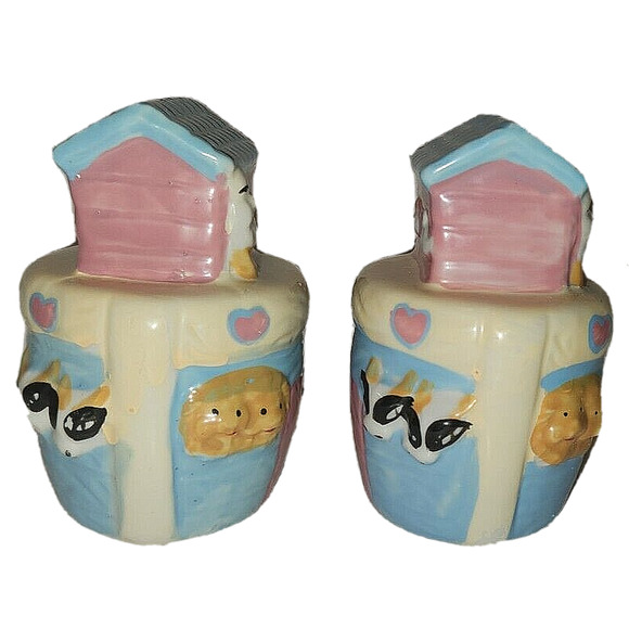 Noahs Ark with Animals Hand Painted Vintage Salt and Pepper Shakers - Picture 4 of 6